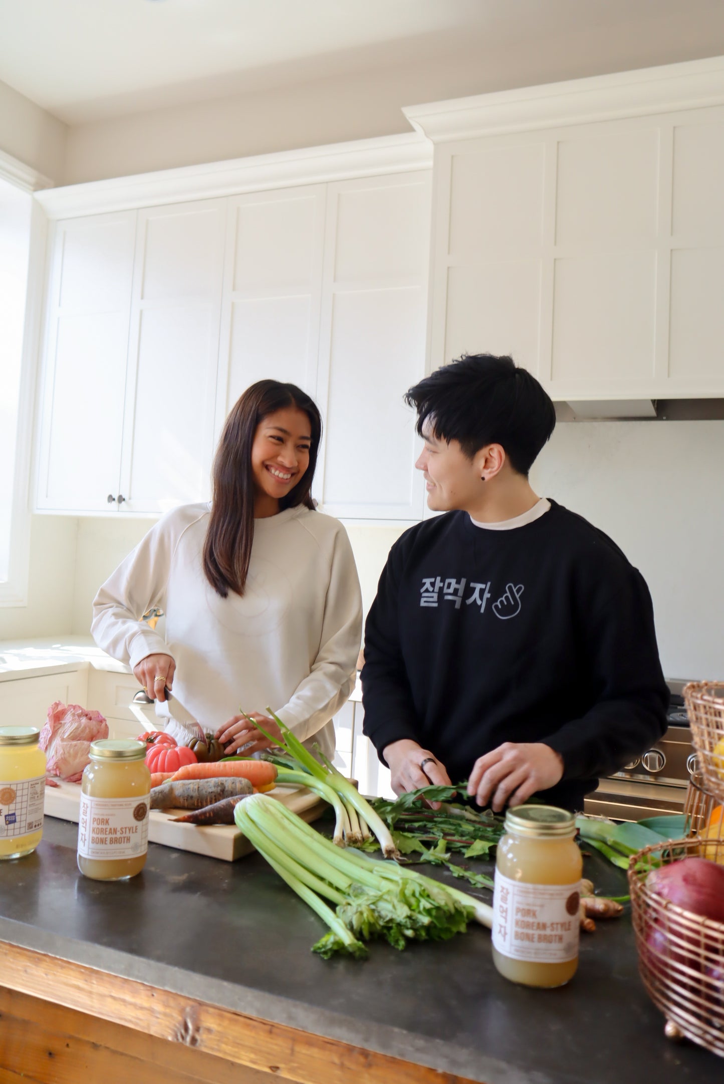 Organic Heavyweight Fleece Crew, Black (Hangul)